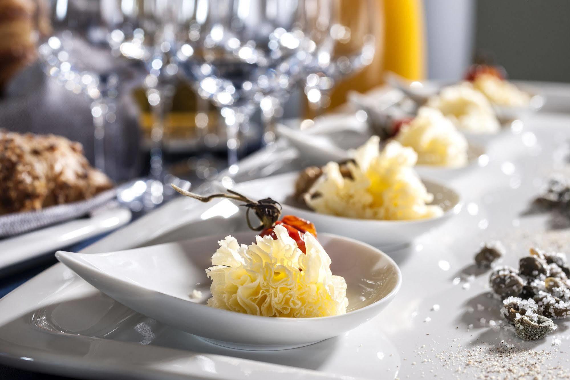 Dorint Airport-hotel Zuerich 4*