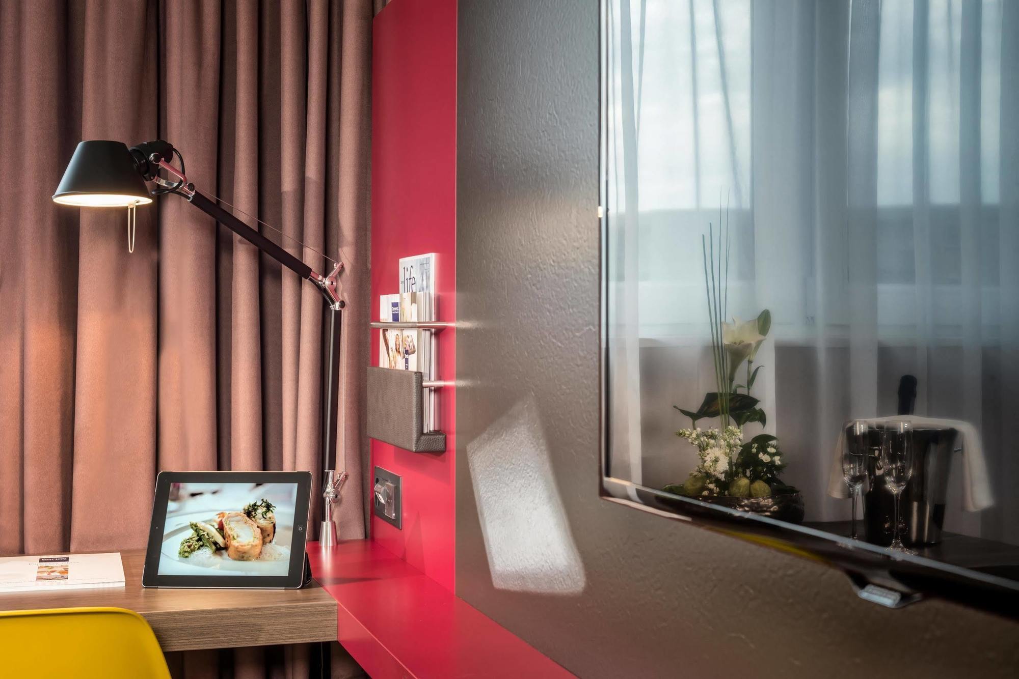 Hotel Dorint Airport-hotel Zuerich 4*